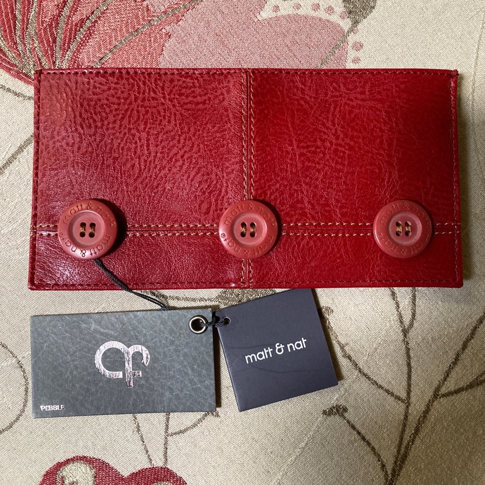 Matt & Nat Pebble Red Flat Wallet Card Holder